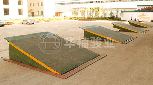 装卸货物登车桥类型有哪些？